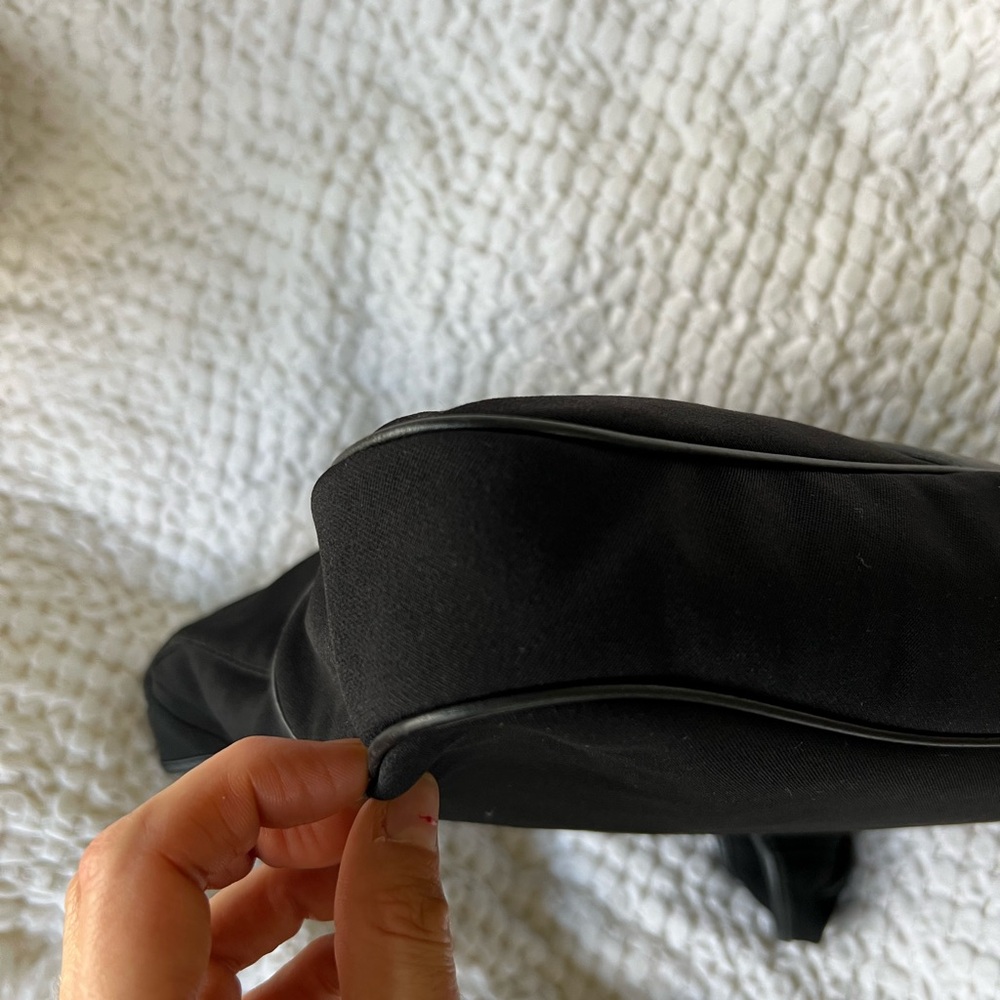 Vintage Y2K Salvatore Ferragamo Gancini Hobo Shoulder Bag – Black –Made in Italy - Picture 12 of 13